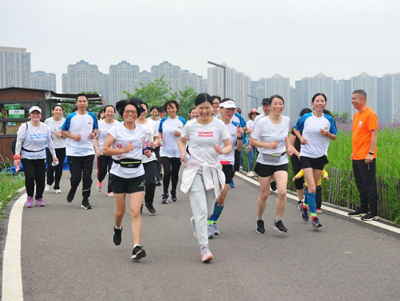 为爱奔跑 守护地球