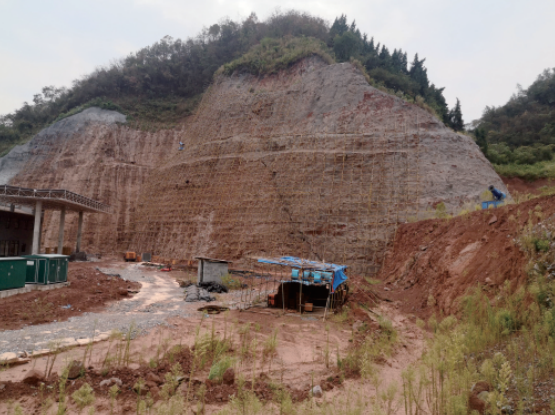 湖南湘西•凤凰县凤栖油气合建站边坡山体地质灾害应急治理工程